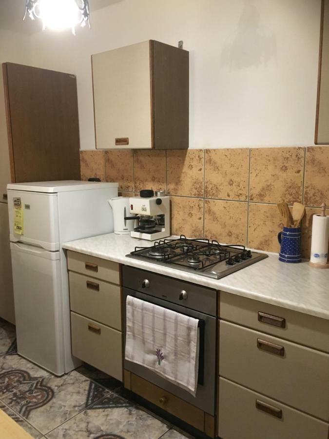 Levendula Apartmanhaz Apartment Sumeg Ngoại thất bức ảnh